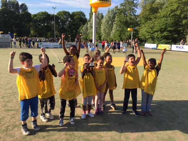 obsDeGouw's tweet image. Korfbal KAMPIOENEN groep 3 en 4. Trots op jou, trots op de Gouw!!!!