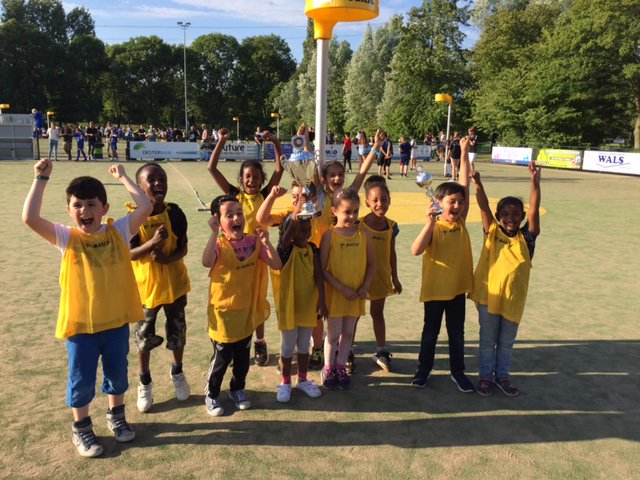 obsDeGouw's tweet image. Korfbal KAMPIOENEN groep 3 en 4. Trots op jou, trots op de Gouw!!!!