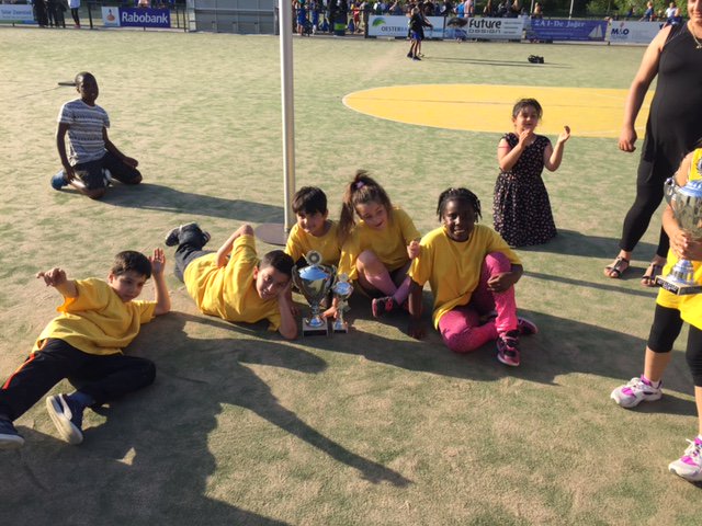 obsDeGouw's tweet image. Korfbal KAMPIOENEN groep 3 en 4. Trots op jou, trots op de Gouw!!!!