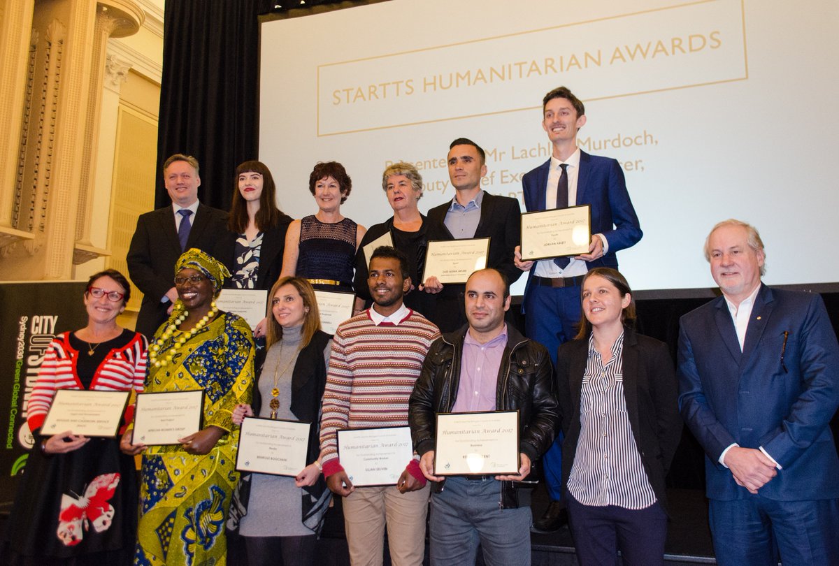 RACS wins STARTTS humanitarian award for their work with #peopleseekingasylum at #RefugeeWeek2017 !!
