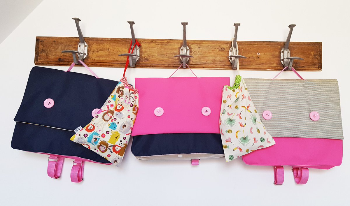 PetitCartable's tweet photo. #rentree2017 Cartable de fille #madeinfrance Mon Petit Cartable ! https://t.co/1wkxjk1lUD https://t.co/uexGUBBOX6
