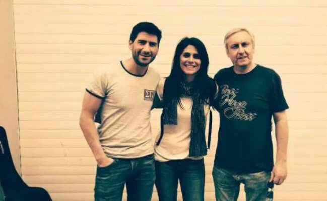 ConciertosSolid's tweet image. Hoy conocemos de cerca al grupo #16Strings, Rocío, Javi e Iñaki colaboran con @MirandoAfrica gracias a @ConciertosSolid