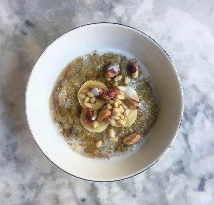 Pine &amp; Pistachio Quinoa Porridge 👋🏻🤗