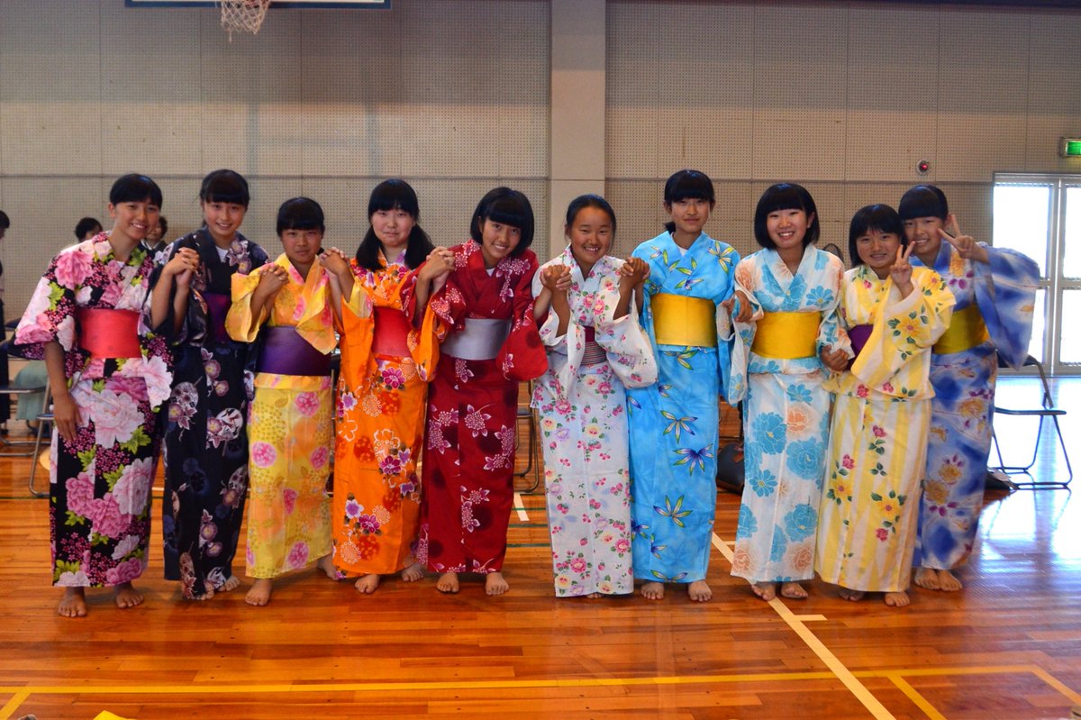 かつなりくん 刈谷東中学校でゆかた着方教室があったカリ みんなとっても上手に着付けていたよ かわいいなぁ かつなりくん 刈谷東中学校でゆかた着方教室があったカリ みんなとっても上手に着付けていたよ かわいいなぁ