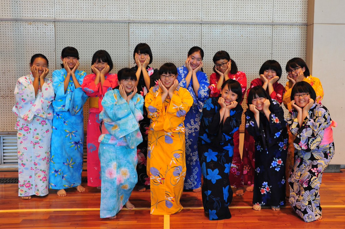 かつなりくん 刈谷東中学校でゆかた着方教室があったカリ みんなとっても上手に着付けていたよ かわいいなぁ かつなりくん 刈谷東中学校でゆかた着方教室があったカリ みんなとっても上手に着付けていたよ かわいいなぁ