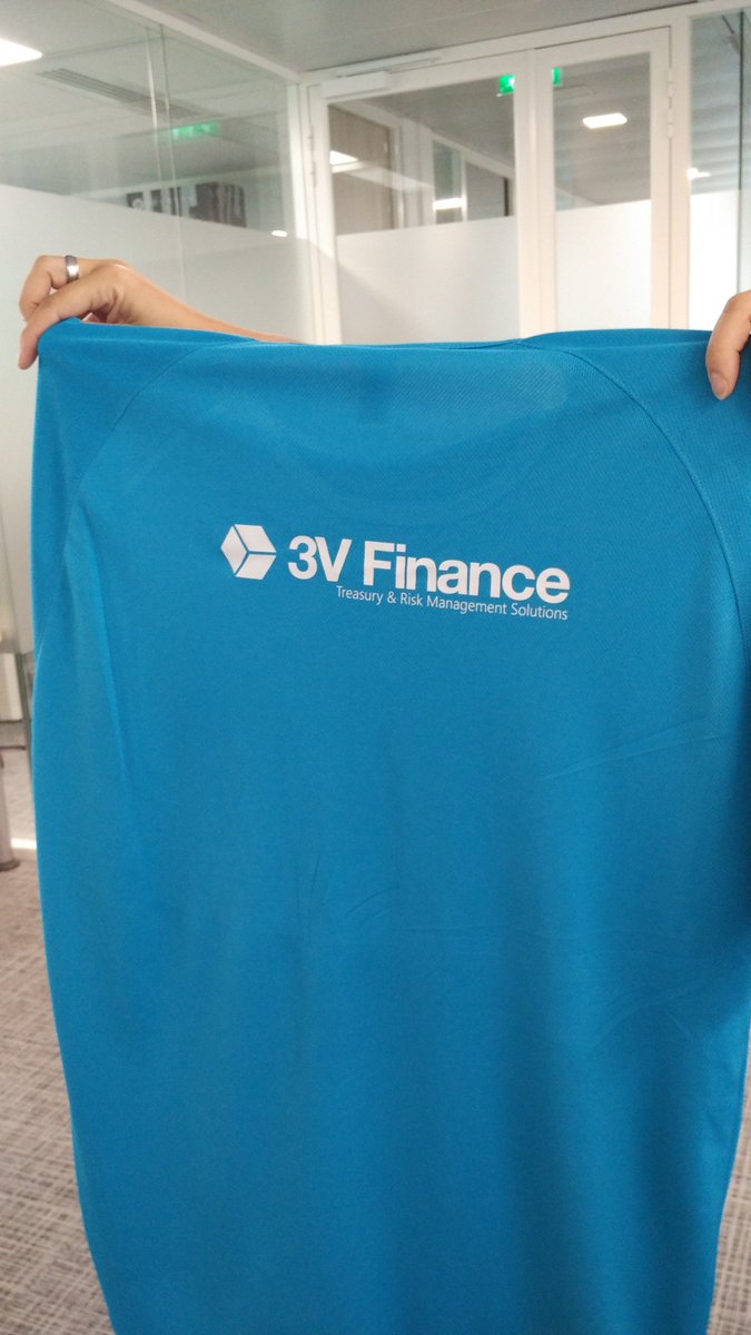 ElietteIvanez's tweet photo. J-2 @coursedesheros Nos tee shirt sont enfin arrivés et la collecte toujours ouverte https://t.co/mt59L3cw1E  #team @3VFinance_Fr https://t.co/PPrgPFiSYr