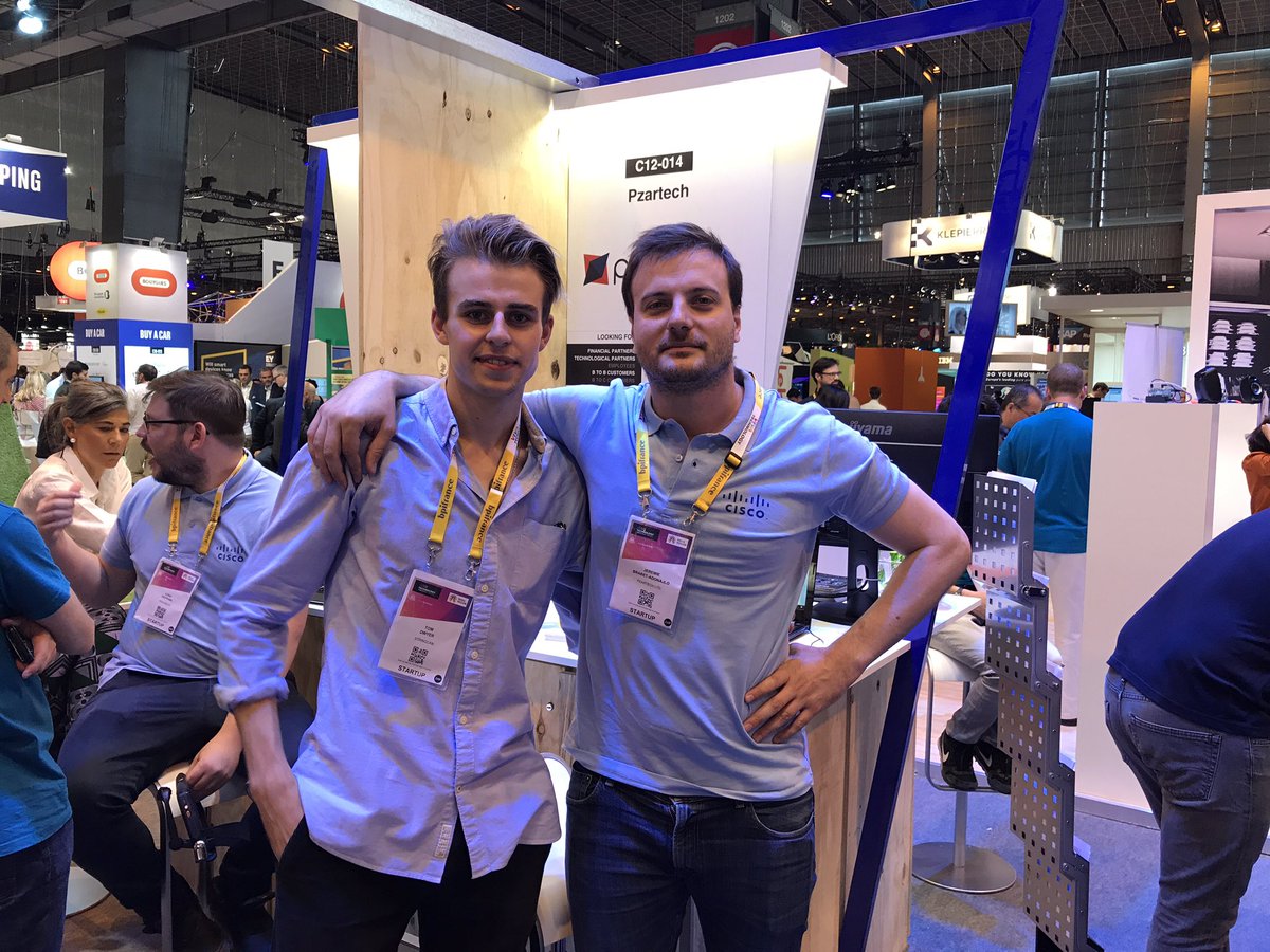 StringcanEU's tweet image. Great to chat with @Pzartech #pzartech here at #IoTForBusiness keep tweeting to win!