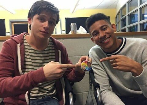 NickRobinson_FR's tweet photo. Nick et Keiynan sur le tournage de Simon vs https://t.co/5Q8vFdaciI