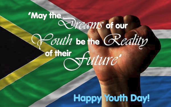 Karabo_Mokgoko's tweet photo. #DearClassOf76 , We Thank You
Dear SA Youth, May we continue to move mountains to achieve all that we dream of for SA. #YouthDay https://t.co/t4Sl9a0Mwo