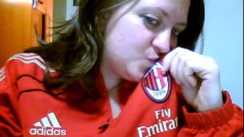 PolitiFrancesca's tweet photo. #donnarumma  l'attaccamento alla maglia viene prima dei soldi! https://t.co/OJYEJmpeR3