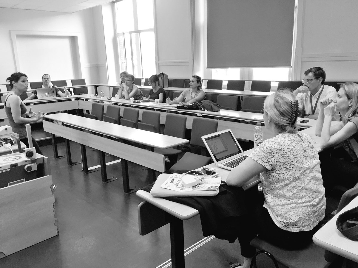 IAE_Montpellier's tweet photo. Différentes phases dans la production de supports pédagogiques : scénarisation et création du #learning #game @AversengCeline #AgoraIAE https://t.co/yBri7dI8E0