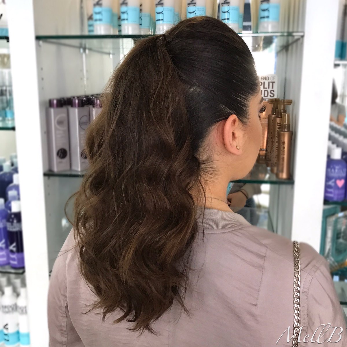 MBartemian's tweet photo. Ponytails making a comeback 💁🏽 https://t.co/XNFBL1Gz0p