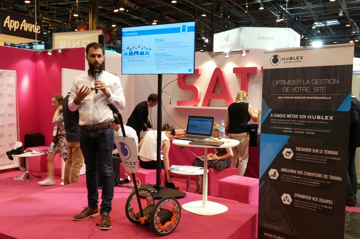 Lydwine27's tweet photo. La startup @Hublex_mobility présente son gyropode sur le stand du @ReseauSATT (B22) @SATTSaclay https://t.co/YodEOVrE1v