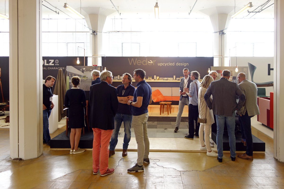 Overweldigende belangstelling voor Weder Upcycled Design tijdens Design District <a href="/Satellietbv/">Satelliet Meubelen</a> @JoustraHerstof <a href="/VeltoInterstuhl/">Velto Interstuhl</a> <a href="/eromesmarko/">Eromesmarko</a>