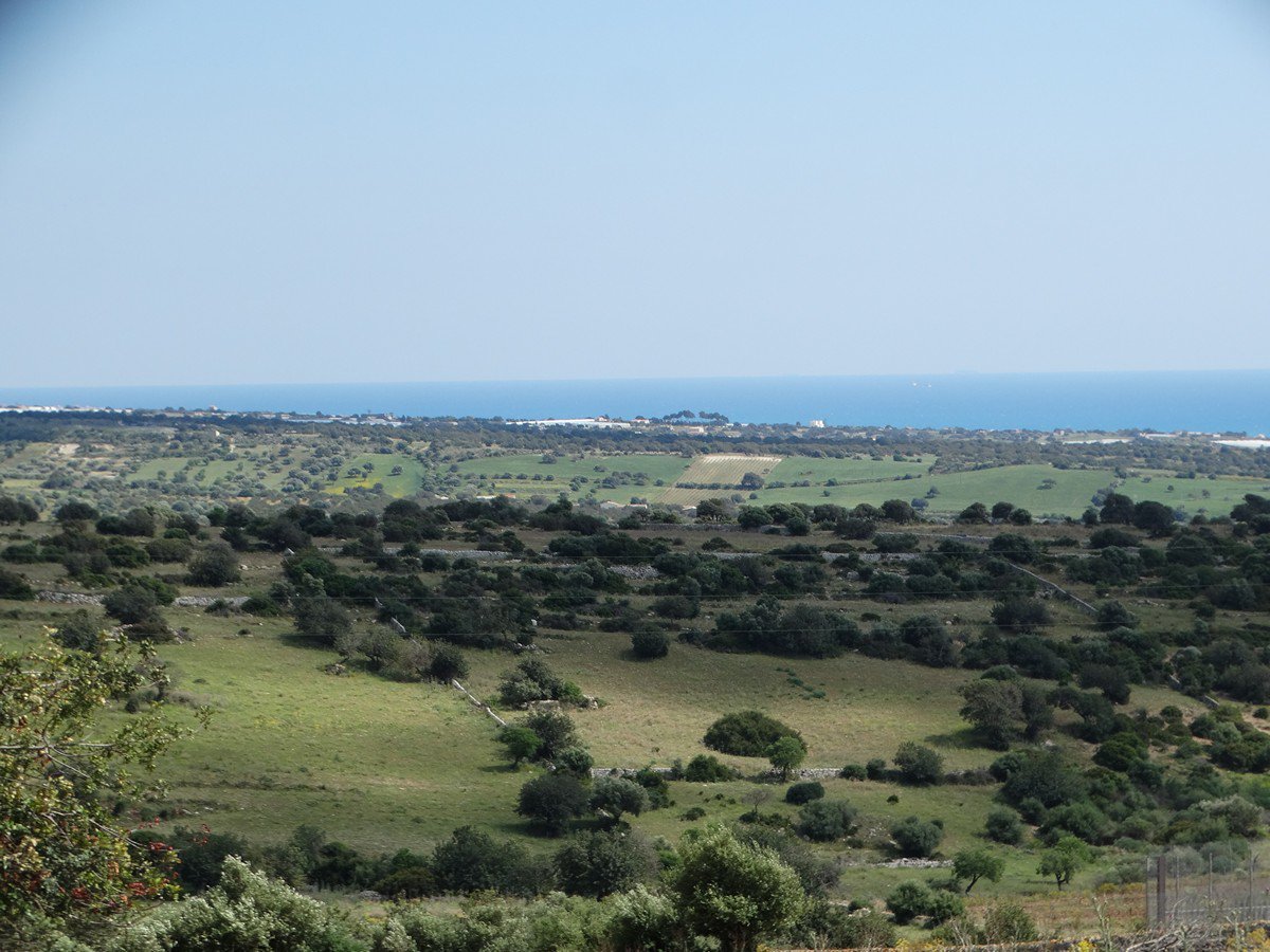 SicilyJohn's tweet photo. Traditional farmhouse for sale with stunning views. #sicilyliving https://t.co/3pPwRCDYsT