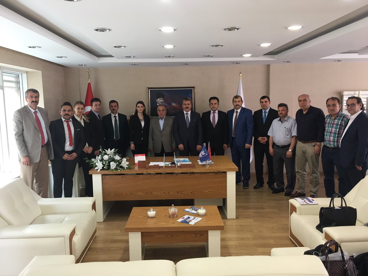 Trabzon SMMMO Başkanı Ahmet Demir ve ekibi ile tanıtım ve bilgilendirme toplantısı gerçekleştirilmiştir. <a href="/senocak35/">Abdurrahim ŞENOCAK</a>