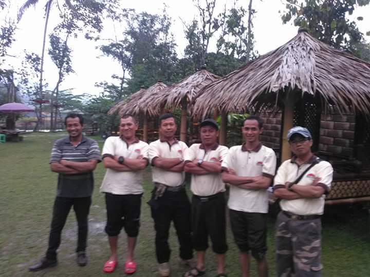 SryGandungSBWHM's tweet image. Kita tanpa THR, tanpa Gaji ke-13 tetap happy melayani