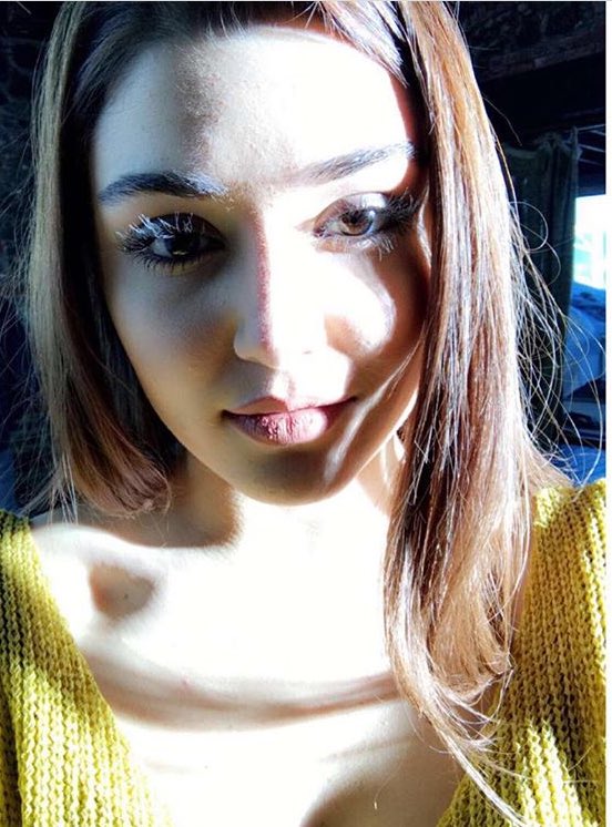 TvDunyasii's tweet photo. Hande Erçel YENİ 😍😍 https://t.co/cBh88BOABc