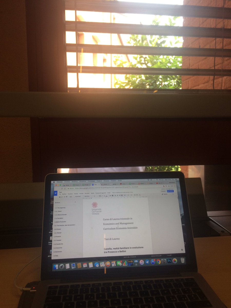 Sebamagr's tweet photo. Eccoci qua, seguiamo questo #MDay17 dalla BEC, preparandoci per il #NBD di sta sera!!! https://t.co/dFMVCk6Kg4
