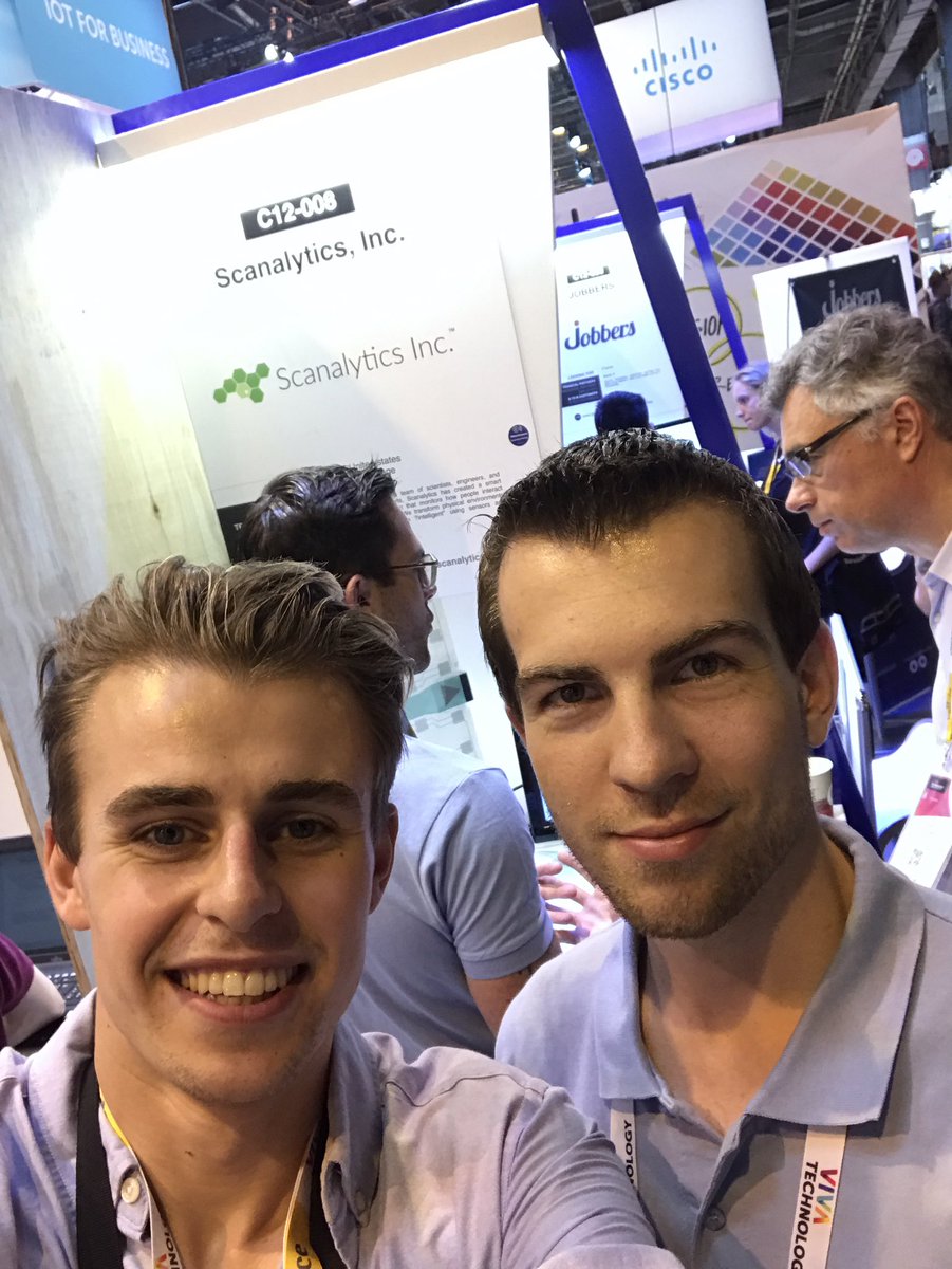StringcanEU's tweet photo. Cool chat with @ScanalyticsInc #scanalyticsinc about their increbile #smartfloor here at #IoTForBusiness keep tweeting to win these prizes… https://t.co/oEzXLlqr7g