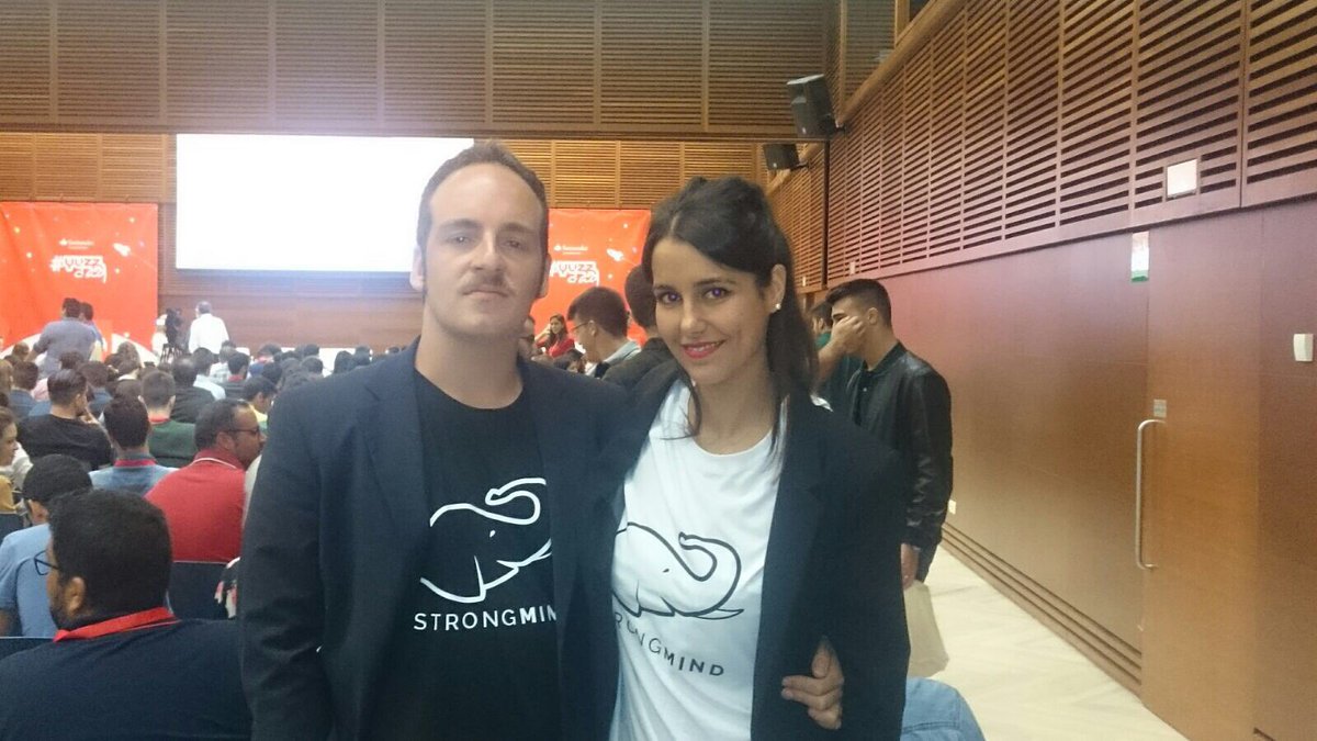 AP_lawyers2's tweet photo. @ucoyuzz y sus yuzzers apoyamos a StrongMind quienes realizaron un Pitch espectacular. Conócelos. #yuzzday #YuzzDay2017 https://t.co/2pMtt7sftk