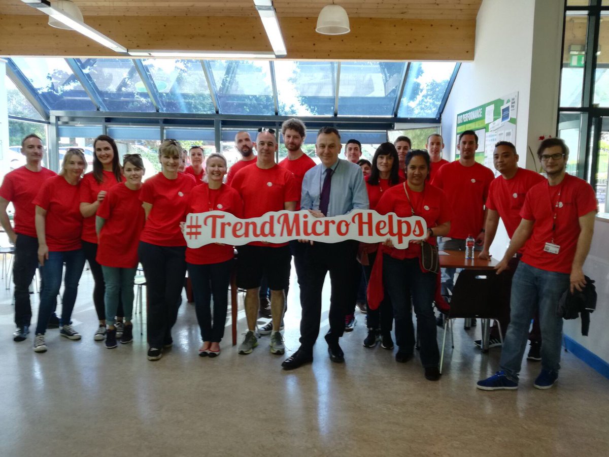 irishguidedogs's tweet photo. A Team of Volunteers from @TrendMicroIRE arrive in HQ as part of #TrendMicroHelps https://t.co/GN5eIpjAJQ