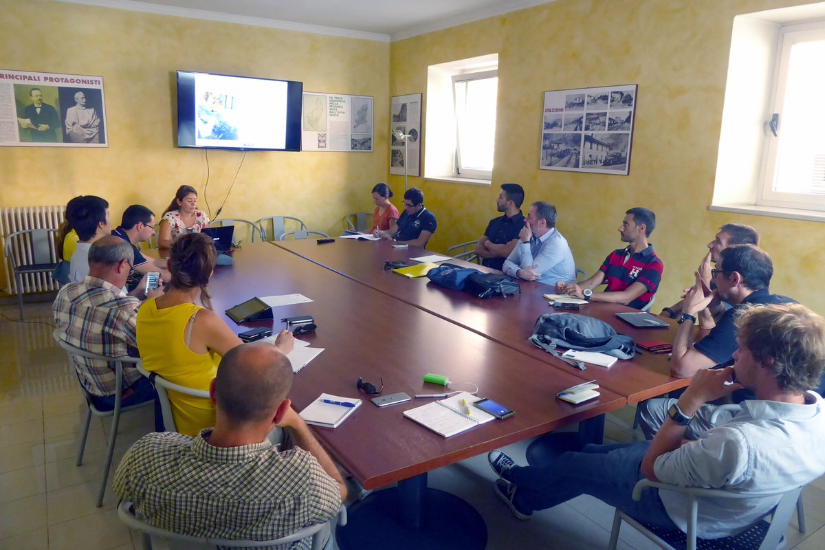 ProgettoHERASE's tweet photo. Kick-off meeting del 15/6/2017 #erosione #rischioidrogeologico #cambiamentoclimatico #conFondazioneCariplo @ParcoAdamello https://t.co/HVAGWeCA00