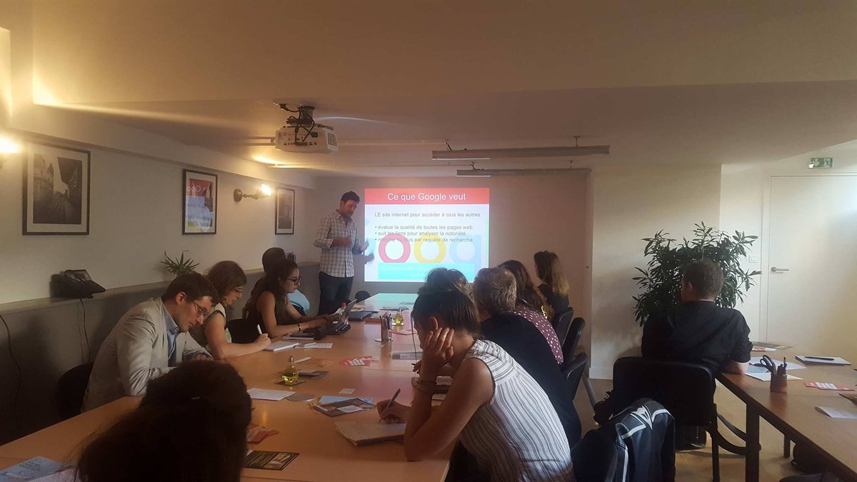 Foliweb's tweet photo. Merci à tous d'avoir participé hier soir aux ateliers Foliweb avec @wip_coworking @brioudeinternet @neocamino et @labellevie_fr <3 https://t.co/Z9Phw46CoO