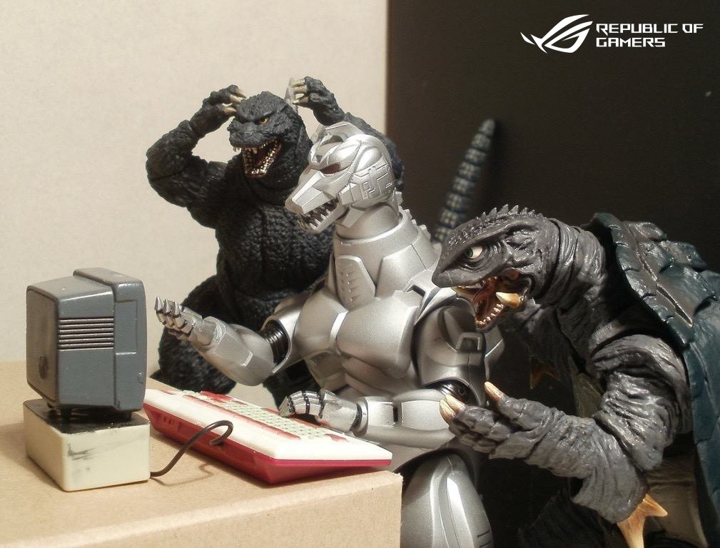 ASUS_ROG_FR's tweet image. Quand tu tentes d&apos;expliquer quelque chose à tes parents sur l&apos;ordinateur. 🤣

Source: reddit/pcmasterrace