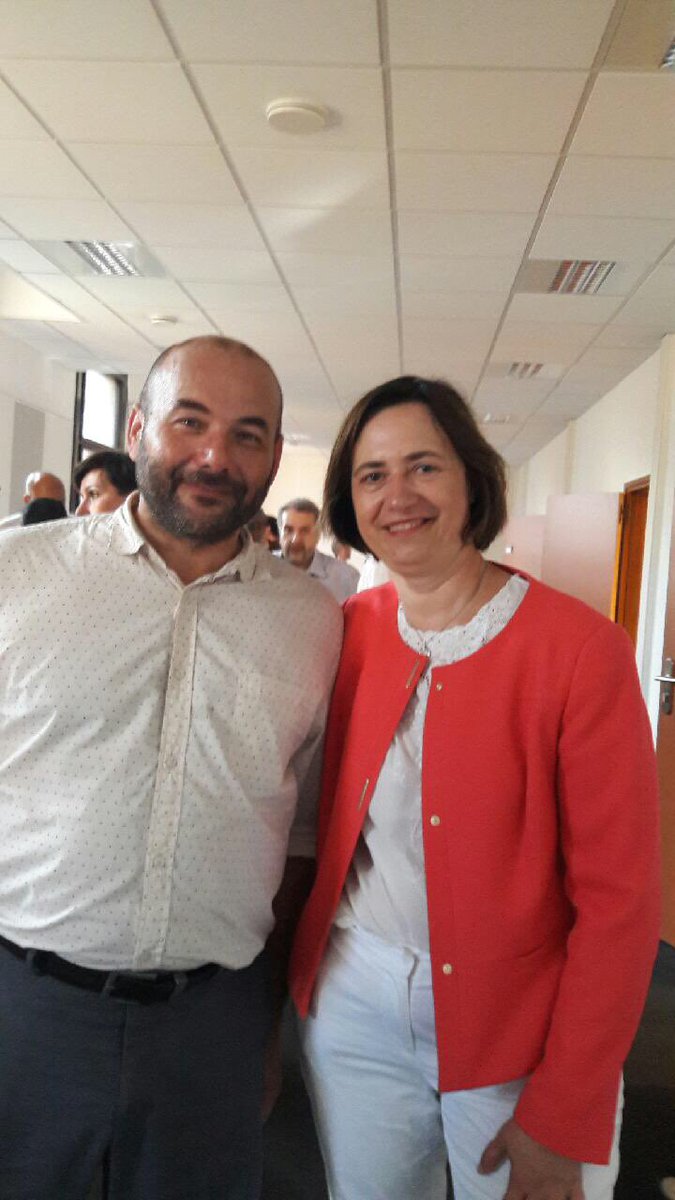 MaginotPascale's tweet photo. Une équipe RH digitale et humaine #promesse tenue! I ❤️my job Merci @FahariaP @kakouL1 @RHS_UIIDF @UI_Elles_UIIDF @ThomasMuckenPro https://t.co/4yvIk9lJix
