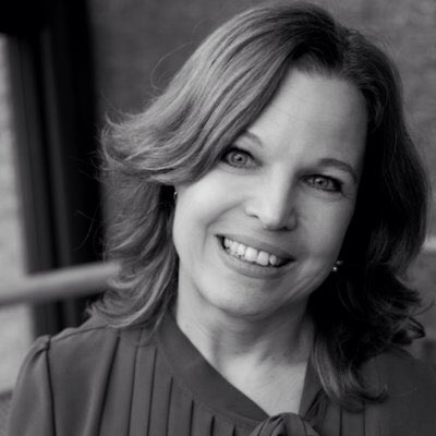 Cito's tweet image. Elke vrijdag staat ze zélf weer voor de klas. Als invaljuf. De rest van de week werkt Simone @Cito. Lees haar blog! bit.ly/jufsimone