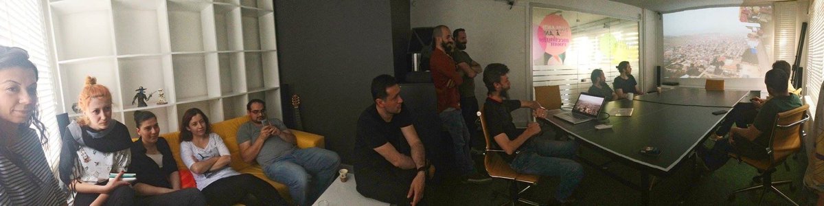 MarkamMedya's tweet photo. Burada, hep birlikte film izlemek için her zaman vakit vardır! #MarkamMedya https://t.co/QNWNZlmRF3