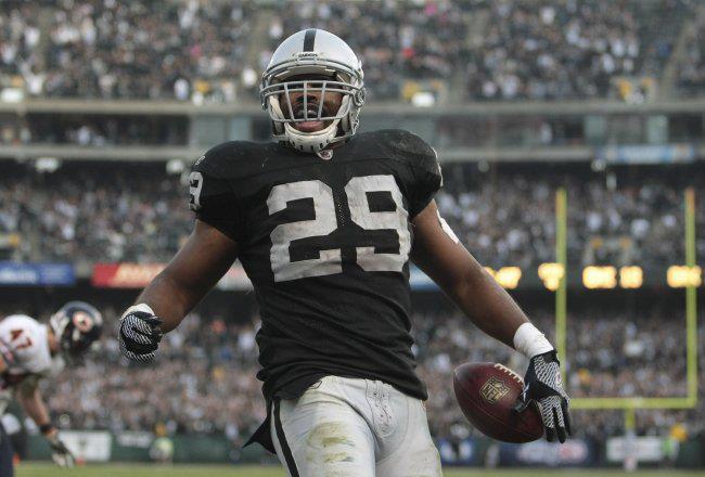 Happy birthday to former RB Michael Bush, June 16, 1984. 