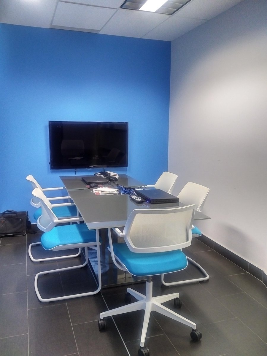 longtermtec's tweet image. Smurfs have taken over our boardroom @siftonprop  #SweetSiftonSuites