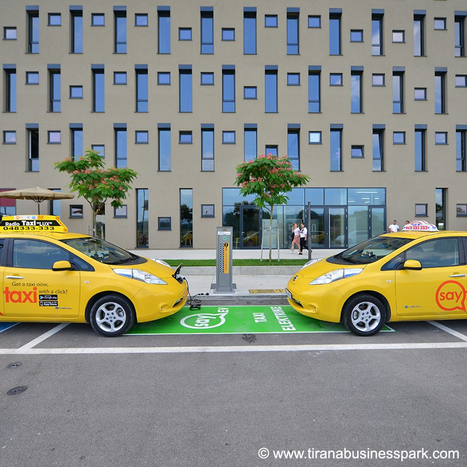 TrBusinessPark's tweet photo. Today @TrBusinessPark we had terrific #CoMorning hosted by the companies #Saytaxi, #Autoyou and #EAL. https://t.co/T43HroDjQq