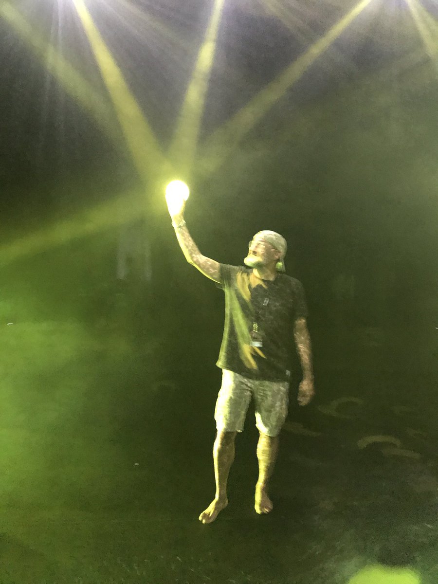 ricardcastellet's tweet photo. WOW!!! Brutal la instal·lació #phosphere de @daitomanabe al @sonarplusd @EstrellaDammCat #Sonar2017 https://t.co/gx72LFZ0zl