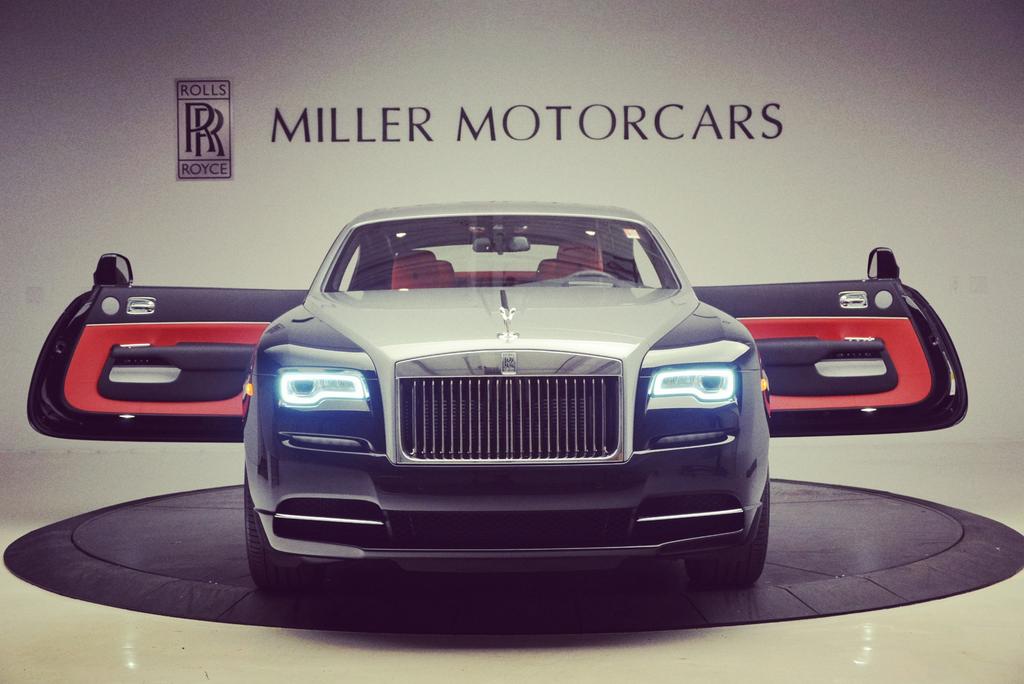 2017 Rolls-royce..😍😍😍