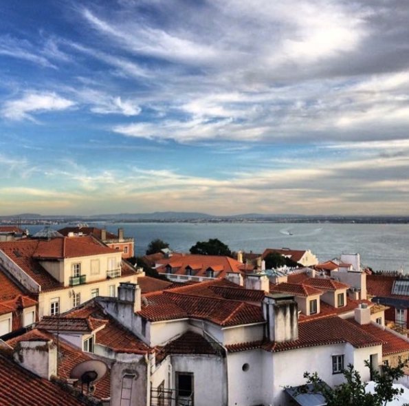 Lisboacool's tweet photo. Lisboa Cool by @nomade.way 💛 https://t.co/vX1nNqbvg2