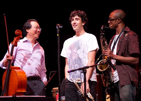 BoysGirlsHarbor's tweet photo. #FBF to Yo-Yo Ma guest teaching at the Harbor! #80YearsofHarbor https://t.co/uEoEwoG0DK