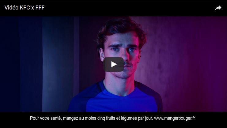 NadiaBen85's tweet photo. Fière de présenter le nouveau film  KFC - FFF. Pour amateurs de Football, poulet, esthétisme, et second degré ! https://t.co/KU09RUN7pR https://t.co/QV0dAOpabI