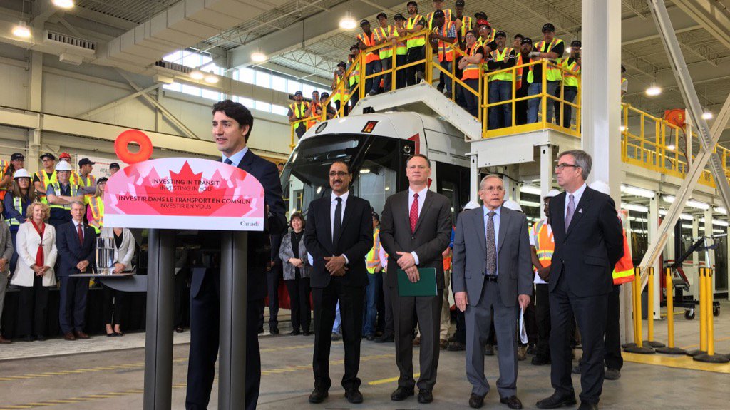 jclemond's tweet photo. Le gouvernement fédéral donne 1,15 G$ pour le train léger d'Ottawa
Merci @JustinTrudeau ! https://t.co/Xp9vfGMolF https://t.co/CCL5YsSH3m