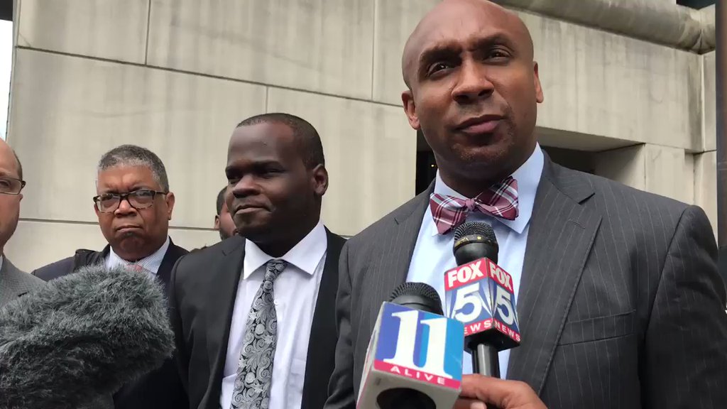11AliveNews's tweet photo. RT @JBellamyTV Attorneys for Basil Eleby say he didn't start the #85Fire and they have a witness #11Alive https://t.co/PolVfpGI2e https://t.co/z4dP5XnjOs