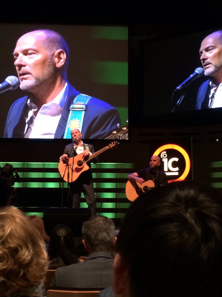 JonGauthier's tweet photo. Was great hearing @reallesstroud talk & hearing him sing this morning! @ideacity & tribute to #RodStewart as well #ideacity #Chaideacity https://t.co/YuLiYojmlF