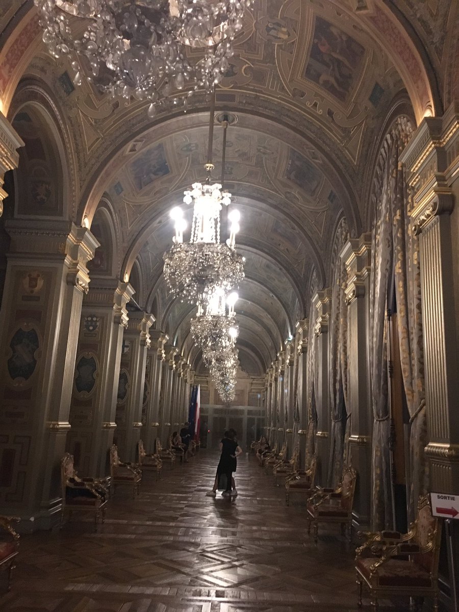 ParisCindarella's tweet photo. # Paris #nuitdelacoiffure #L'Oreal#amazingPlace #ParisCapitaleCoiffure# https://t.co/TBteT6akIL