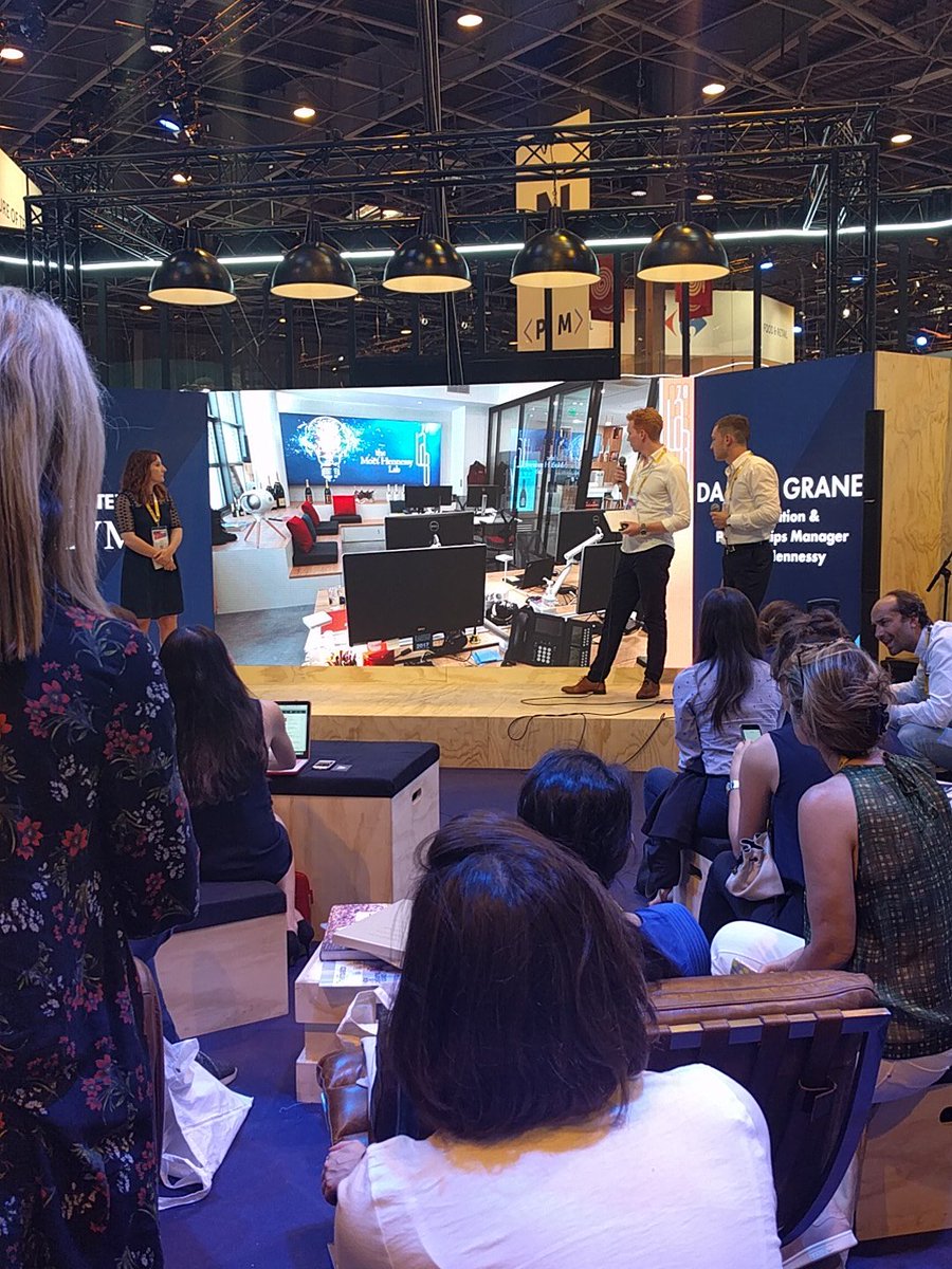 HGuehenneuc's tweet image. Moët fablab #techprocess #OrangeStartup #VivaTech17 when business and innovation match 👌 #moetexperiences