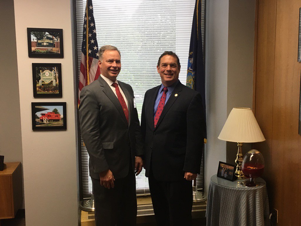 sloughj's tweet photo. Thank you Assemblyman Ray Walter for meeting to hear concerns from New York Orthopaedic surgeons.#nyssos https://t.co/VvvGf4mupM