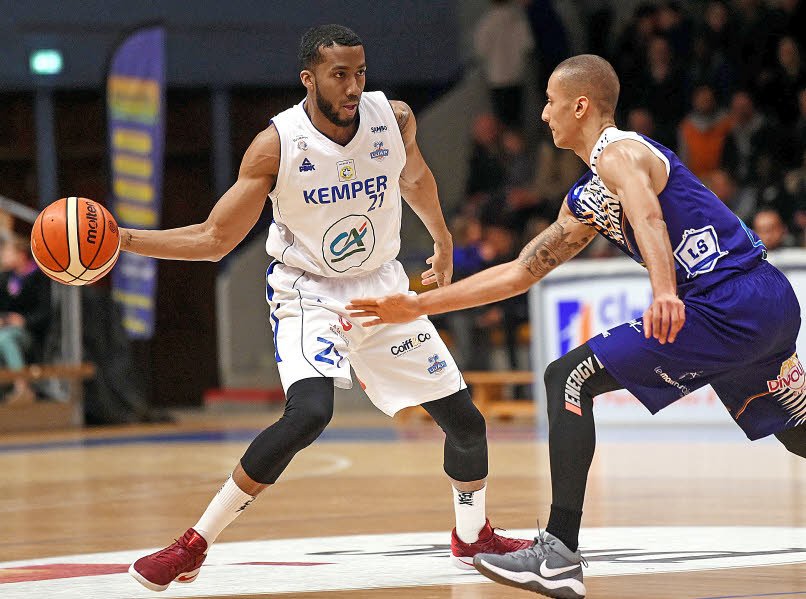 SOM_Boulogne's tweet photo. ⚠️ NOUVELLE SIGNATURE !
https://t.co/8XvoIaLr4l
#GoSOMB https://t.co/HXAk1VkZmB