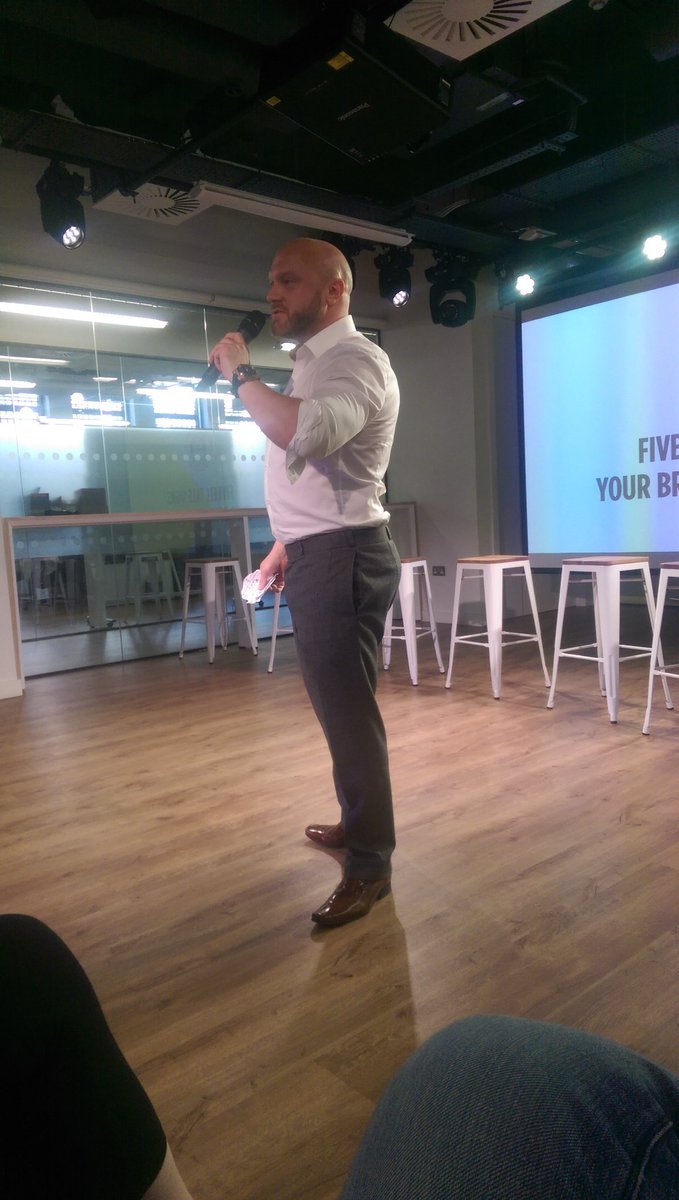help4businesses's tweet photo. @robotmascot talking 5 tell tale signs your brand isn't working @LDNTechWeek #4techsteps #londontechweek #tech https://t.co/NPilsUasQA