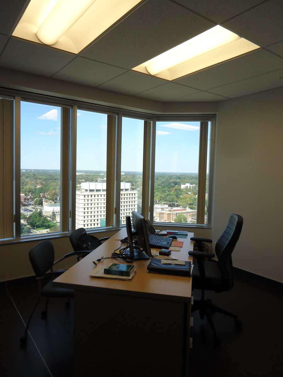 longtermtec's tweet image. Taking the corner office to a whole new level! @siftonprop #SweetSiftonSuites