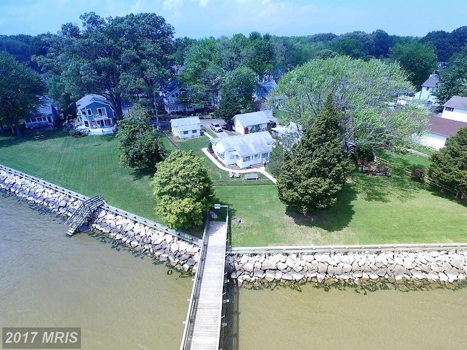 PeninsulaPropMD's tweet photo. Check our listing on 1st street in Deale, MD!  Excellent views of the Chesapeake Bay. #realestate #ChesapeakeBay

https://t.co/fXruNvK3vu https://t.co/RStdqeri6u